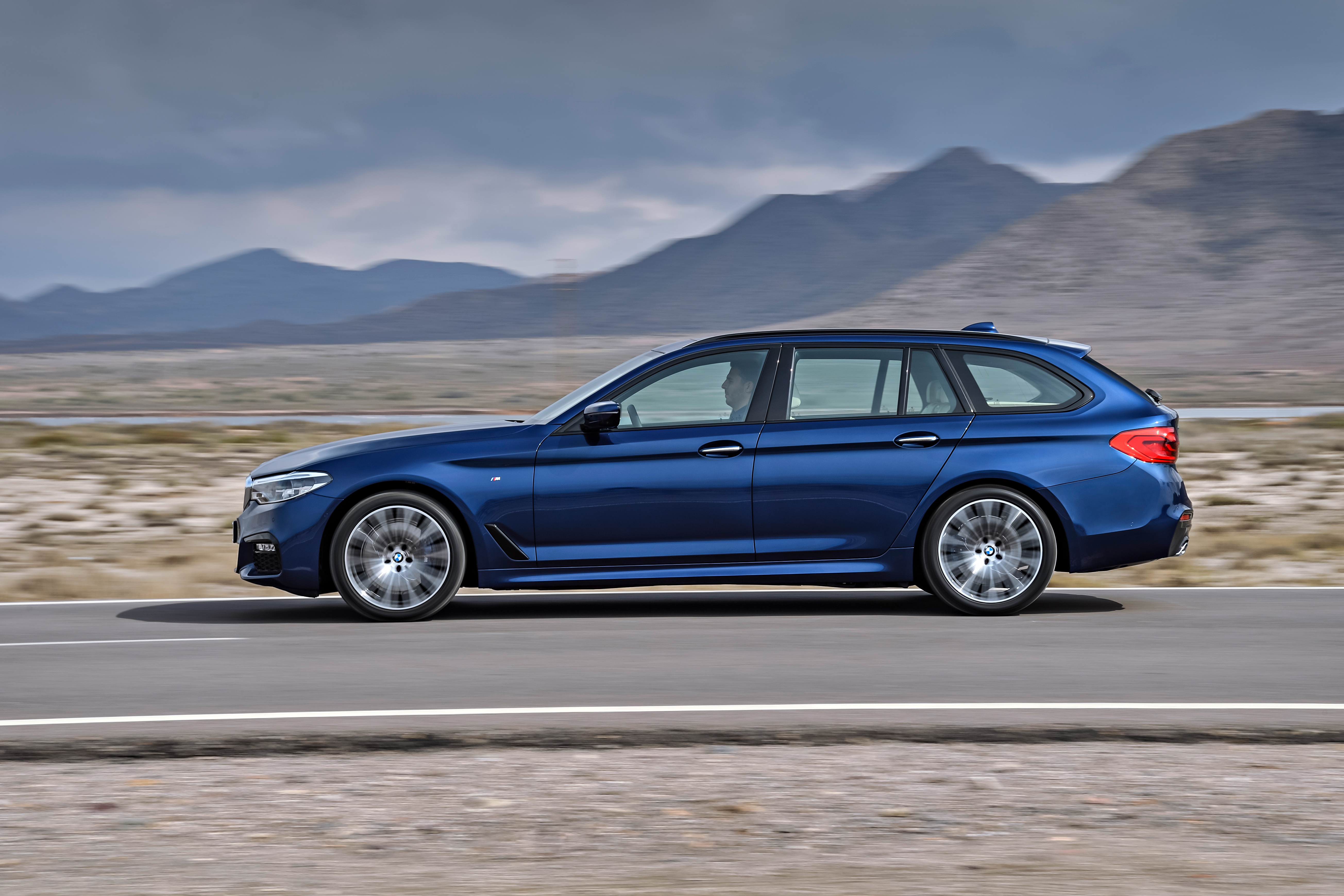BMW Řada 5 Touring délka